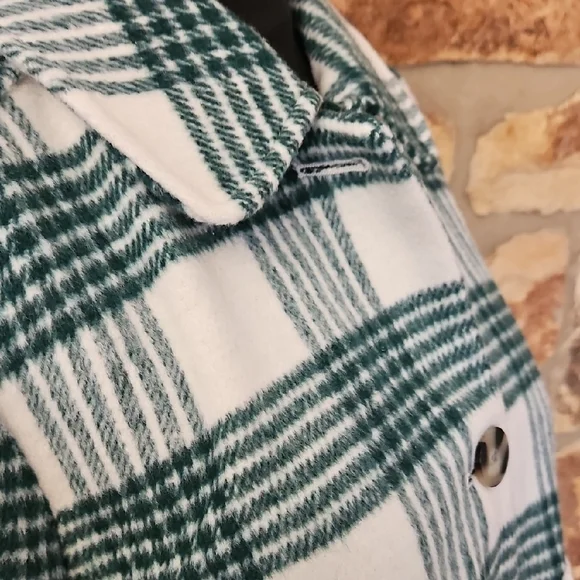LC Lauren Conrad Green and White Utility Jacket with Plaid Pattern - Picture 5 of 8
